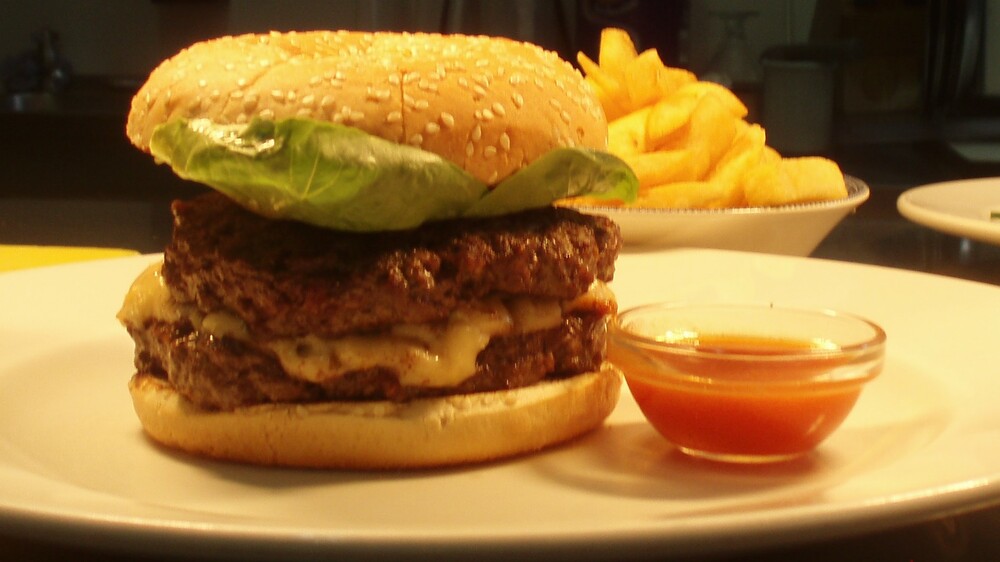 6oz Beef Burger with Chips